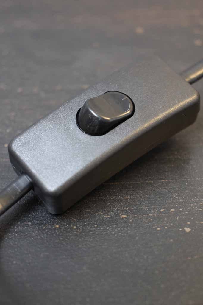 Czarna Lampa Stołowa Charleston