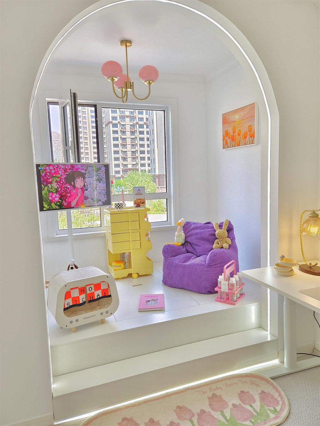 Różany Kryształowy Żyrandol