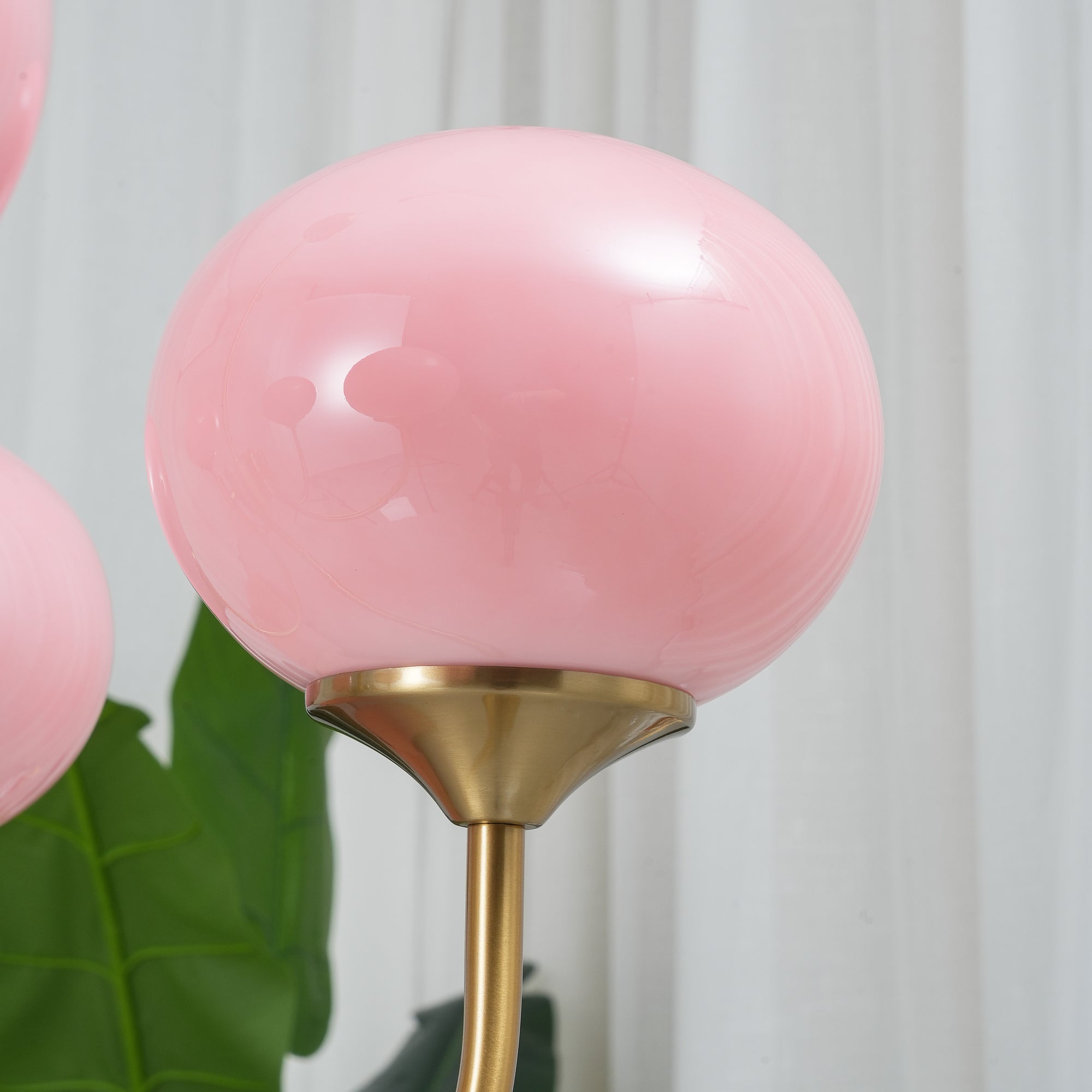 Różany Kryształowy Żyrandol