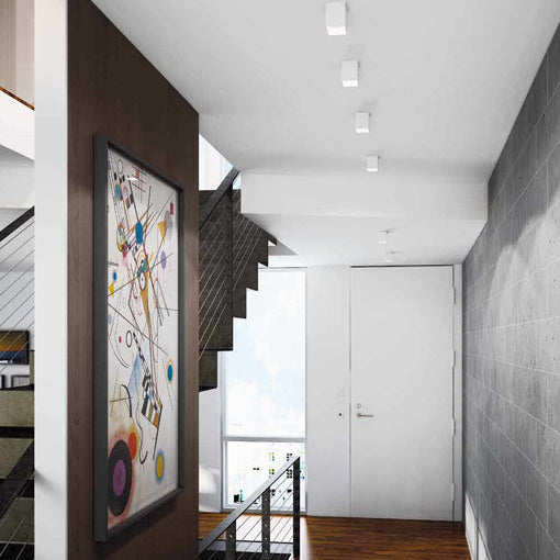 Powierzchniowy kwadratowy gimbal do montażu na suficie w kolorze matowej bieli